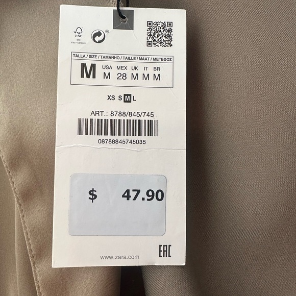 NWT- Elegant Satin Effect Tan Women's Top - Picture 4 of 4